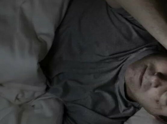 У кого болит голова по ночам