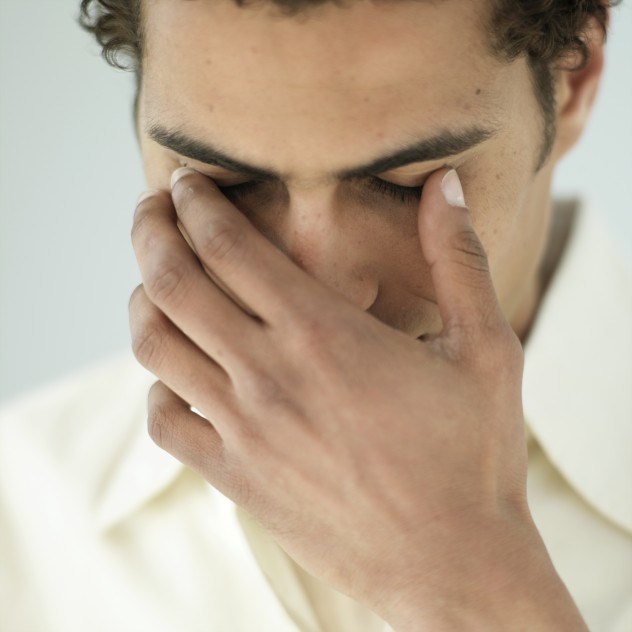 болят глаза при вращении и голова