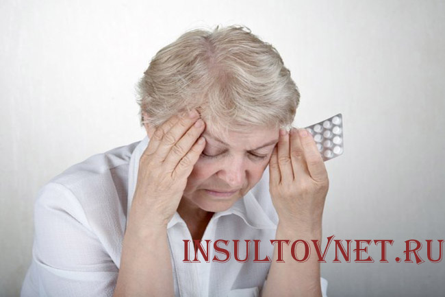 Болит голова после приема препаратов